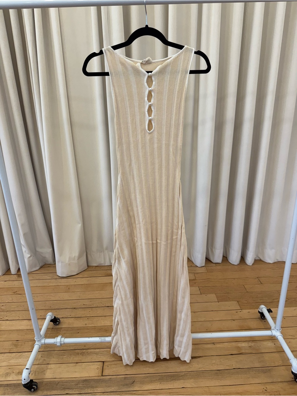 Sleeveless Cream Maxi Dress with Keyhole Back